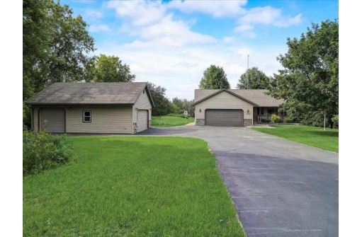 W5029 County Road F, Waldo, WI 53093-1614