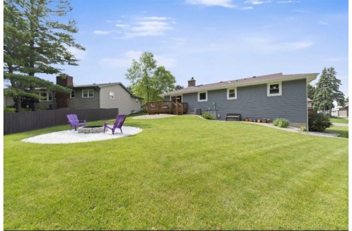 105 Winston Way, Waunakee, WI 53597