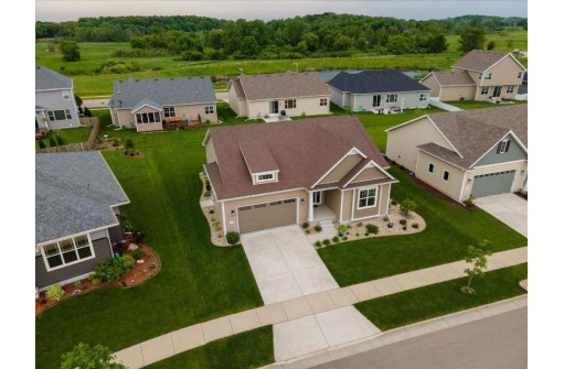 7127 Field Flower Way, Madison, WI 53718