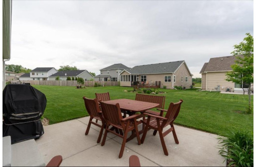 7127 Field Flower Way, Madison, WI 53718