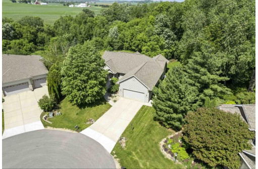 4746 Bergamot Way, Middleton, WI 53562