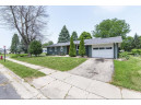 1042 Andrews Dr, Sun Prairie, WI 53590