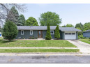 1042 Andrews Dr, Sun Prairie, WI 53590