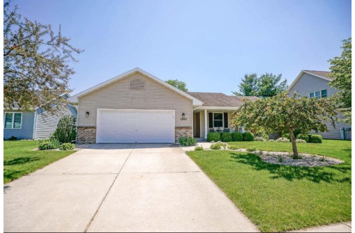 1202 Terapin Tr, Janesville, WI 53545