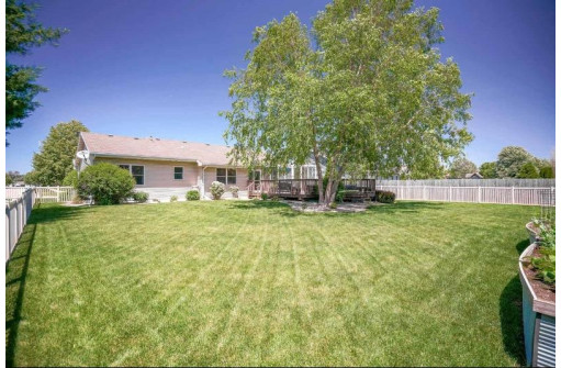 1202 Terapin Tr, Janesville, WI 53545