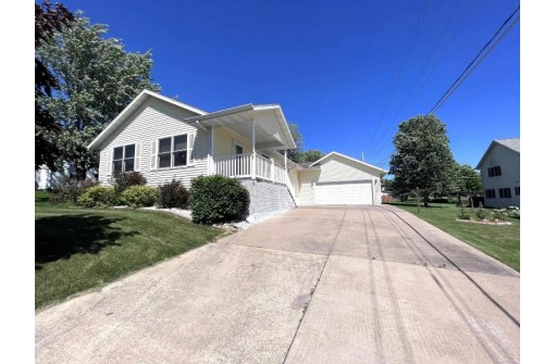 412 N Turner Ave, Viola, WI 54664