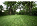 2518 White Oaks Dr, Beloit, WI 53511