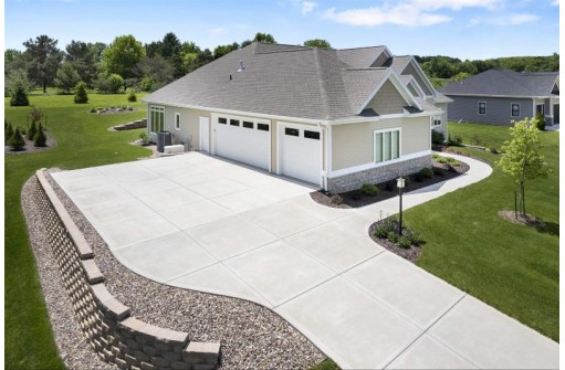 7503 Loveland Pass, Verona, WI 53593