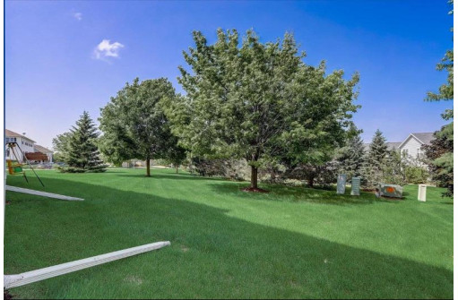 567 Kelvington Dr 2, Sun Prairie, WI 53590