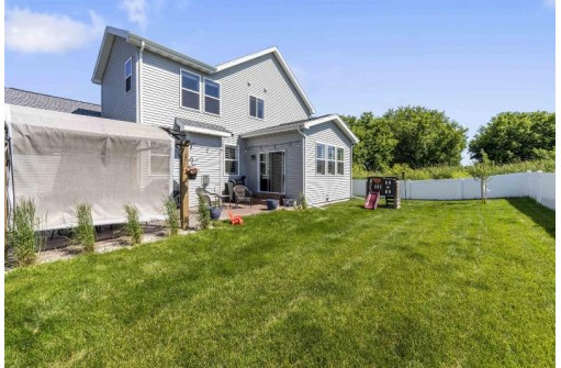 1224 Brunette Downs Dr, Madison, WI 53718