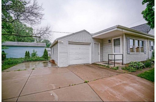 4260 Warwick Way, Madison, WI 53711