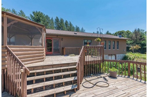 3828 8th Ave, Wisconsin Dells, WI 53965