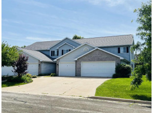 596 Kelvington Dr 1 Sun Prairie, WI 53590