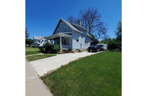 734 S Adams St, Lancaster, WI 53813