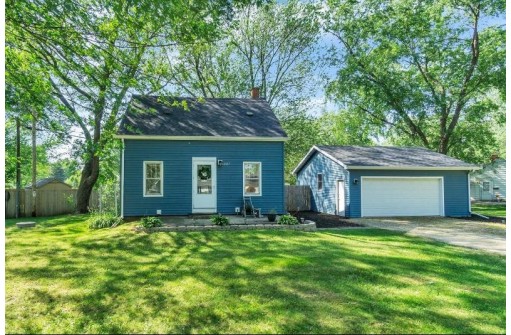 2087 E Gorton St, Beloit, WI 53511