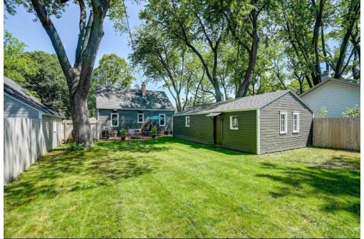 4247 Beverly Rd, Madison, WI 53711