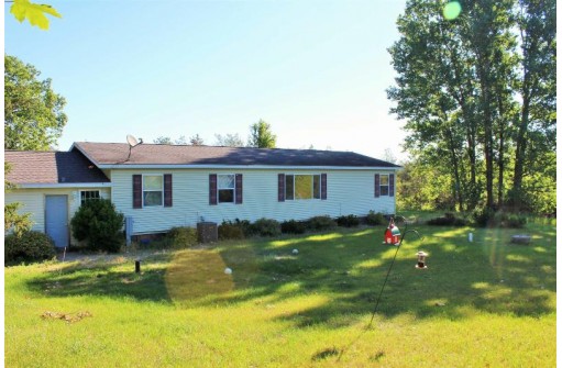 W4607 Evergreen Ln, Montello, WI 53949