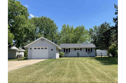 W10979 Big Slough Rd, Portage, WI 53901