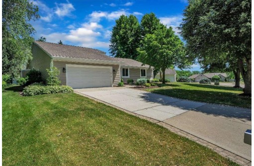 4116 Eastridge Dr, Janesville, WI 53546