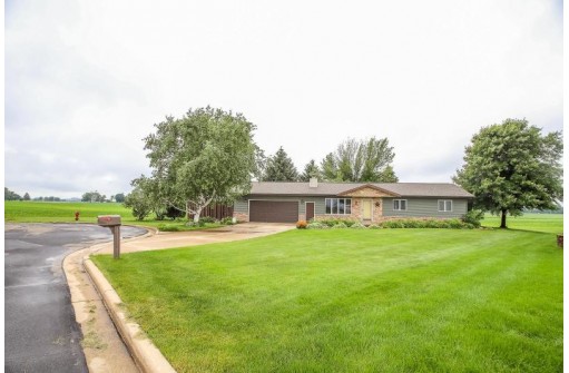 315 Forest St, Fox Lake, WI 53933