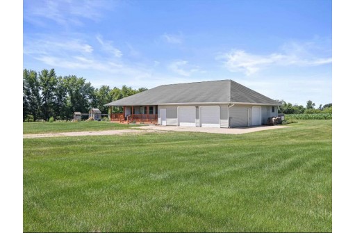 N3109 Maiden Lane Rd, Reeseville, WI 53579