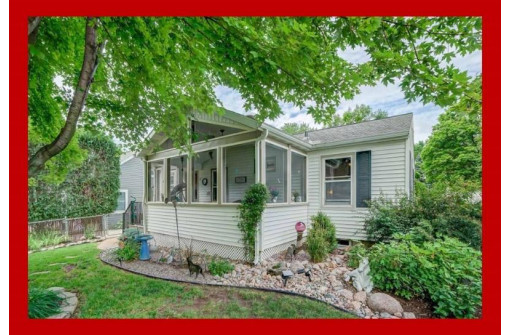 3833 Anchor Dr, Madison, WI 53714