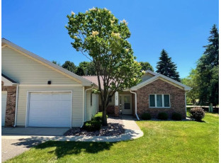 15 Saukdale Tr Madison, WI 53717