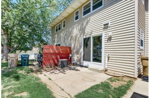 27 Sunfish Ct, Madison, WI 53713