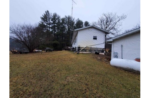 3195 County Road A, Oxford, WI 53952