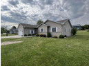 513 Meadowlark Ln, Portage, WI 53901