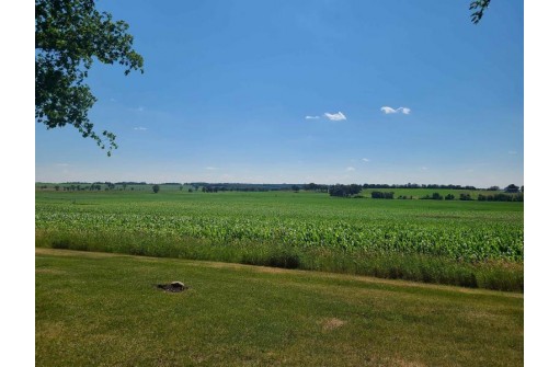 12235 W Skinner Rd, Brodhead, WI 53520