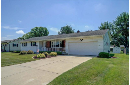 355 Summit Ave, Sun Prairie, WI 53590