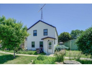 223 Exchange St Cambridge, WI 53523