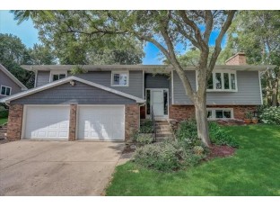 7606 Kenyon Dr Middleton, WI 53562