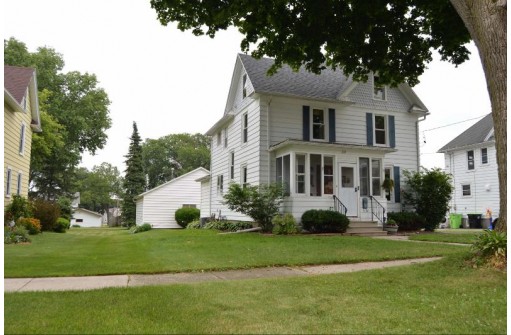 311 York St, Beaver Dam, WI 53916