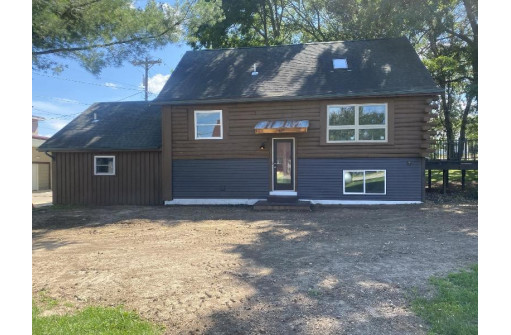 403 Marshall Ln, Hollandale, WI 53543