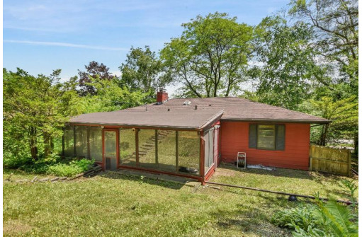 638 S Segoe Rd, Madison, WI 53711