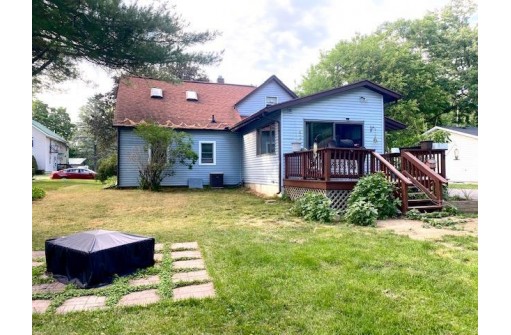 327 Locust St, Baraboo, WI 53913