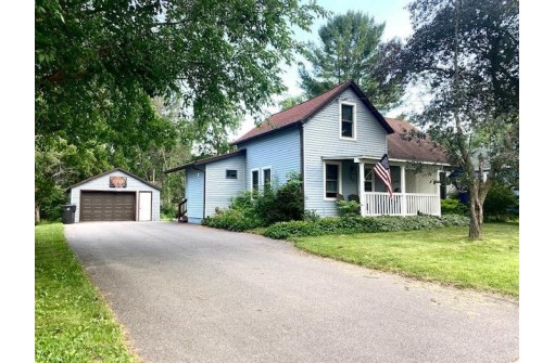 327 Locust St, Baraboo, WI 53913