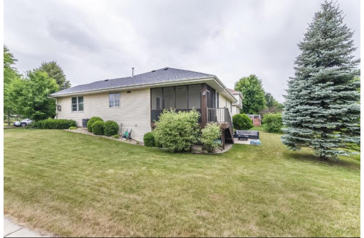 5176 Fox Sedge Ln, Fitchburg, WI 53711