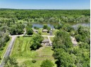 4733 W Oakwood Park Dr, Janesville, WI 53548-9009