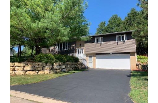 600 Birchwood Tr, Mount Horeb, WI 53572