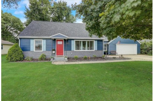 485 Lincoln Ave, Prairie Du Sac, WI 53578