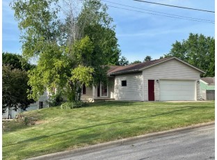 102 5th St Mineral Point, WI 53565