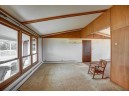 W6515 Kampen Rd, Arlington, WI 53911