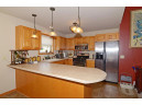 9025 Ancient Oak Ln, Verona, WI 53593