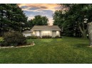 1724 W Russell Rd, Janesville, WI 53545-9581