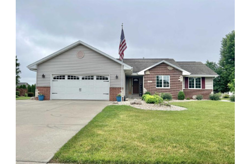 4296 E Rotamer Rd, Janesville, WI 53546