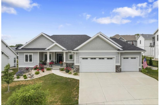 2403 Gaelic St, Waunakee, WI 53597