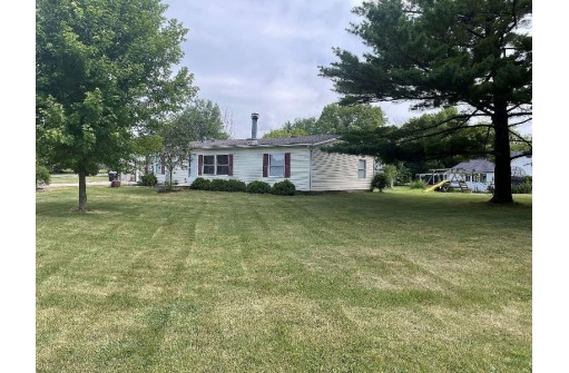 N2704 Willing Rd, Jefferson, WI 53549-9537